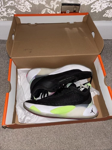 Air Jordan Luka 1 taglia 4 5 verde nero e rosa leggermente