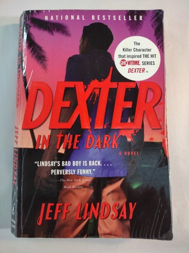 Dexter in the Dark by Jeff Lindsay - 第 1/4 張圖片
