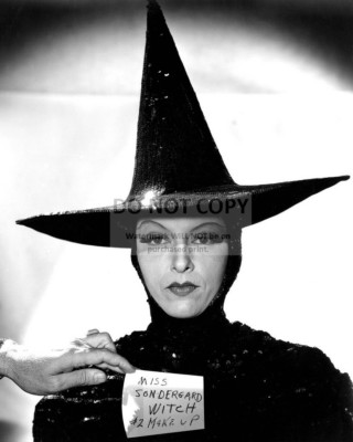 GALE SONDERGAARD WICKED WITCH WARDROBE TEST THE WIZARD OF OZ 8X10 PHOTO (ZY-411)