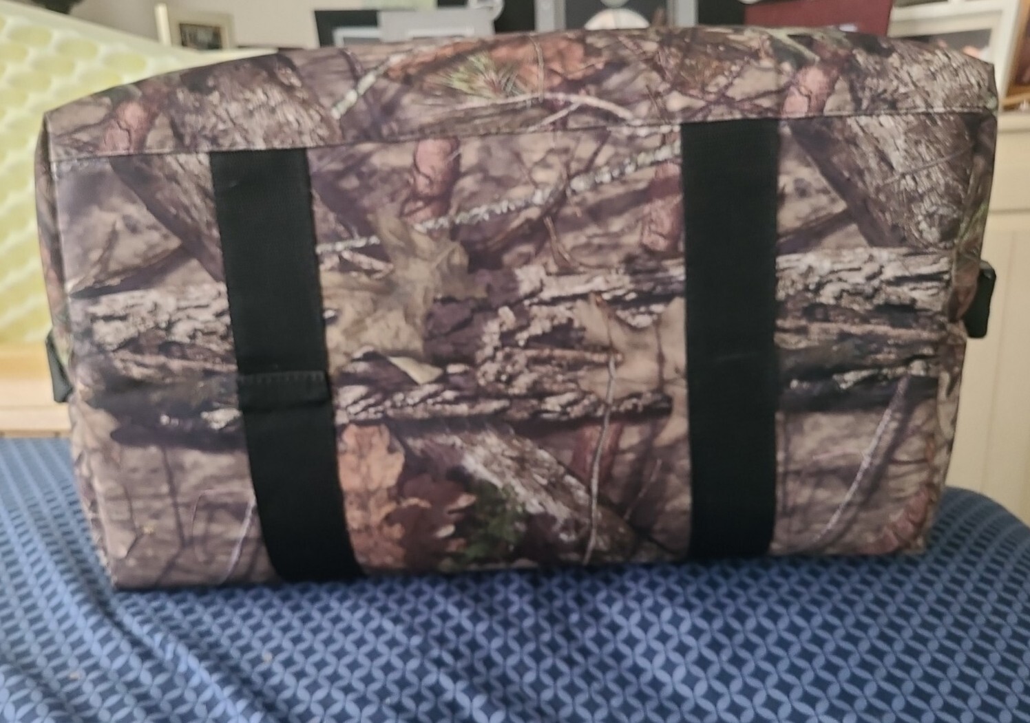 AO Mossy Oak Camo Soft Cooler EUC