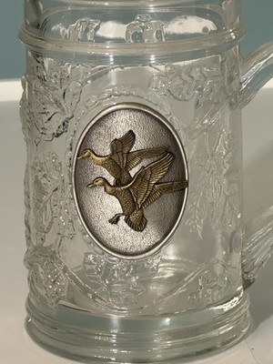 Vintage Glass Beer Mug with A Pewter Emblem of Two Ducks In Flight. Made In USA