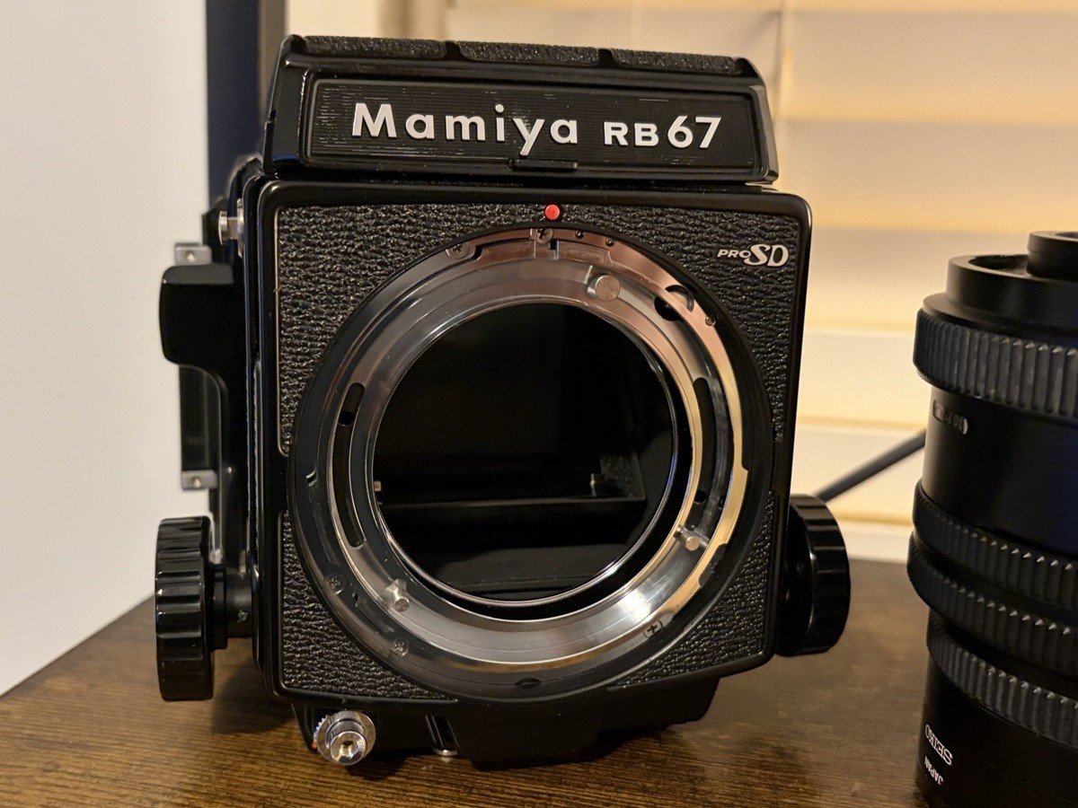 Mamiya RB67 Pro SD + K/L KL 90mm f3.5 Lens + 120 Film Back with
