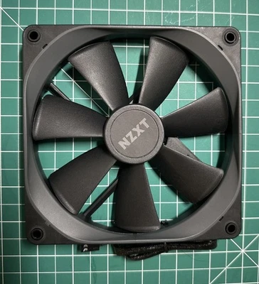 NZXT Aer P 140mm PC Case Fan – Fluid Dynamic Bearing, High Static Pressure Black - Image 1 of 3