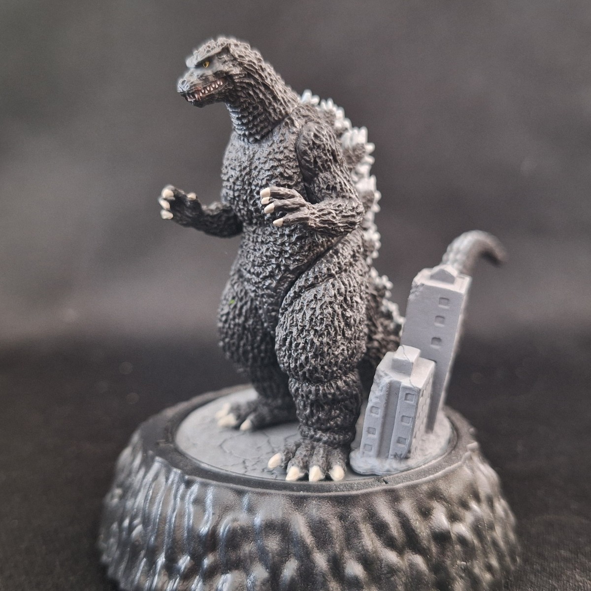 Bandai Gashapon Godzilla Vs Spacegodzilla 4