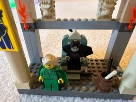 LEGO Harry Potter set 4733- The Dueling Club; 100% complete w box & instruction