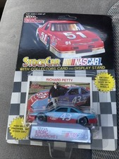 1991 Racing Champions 43 Richard Petty STP Grand Prix 1:64 UNPUNCHED