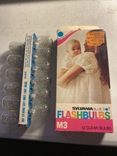 New Sylvania M3 Blue Dot Flashbulbs 12 Clear Bulbs Full box New Old Stock