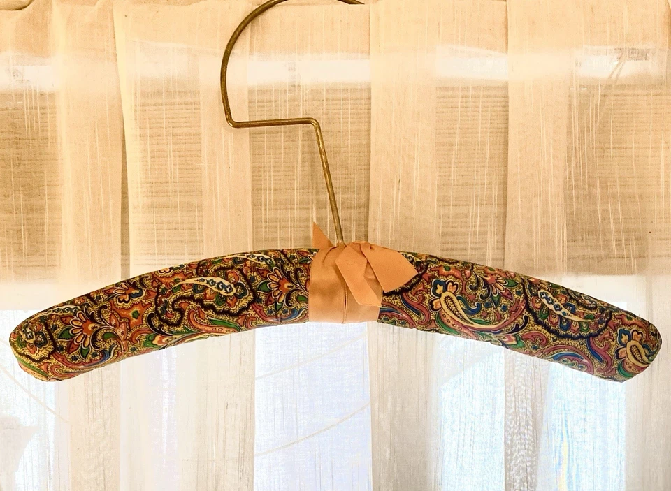Винтажная сумка для одежды вешалка стойка пейсли шелковистая ткань молния читать - Изображение 4 из 4