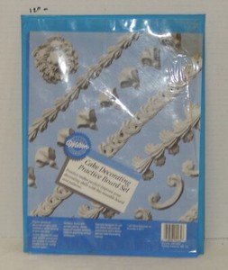 Vintage 1987 Wilton Cake Decorating Practice board Set 406-9464