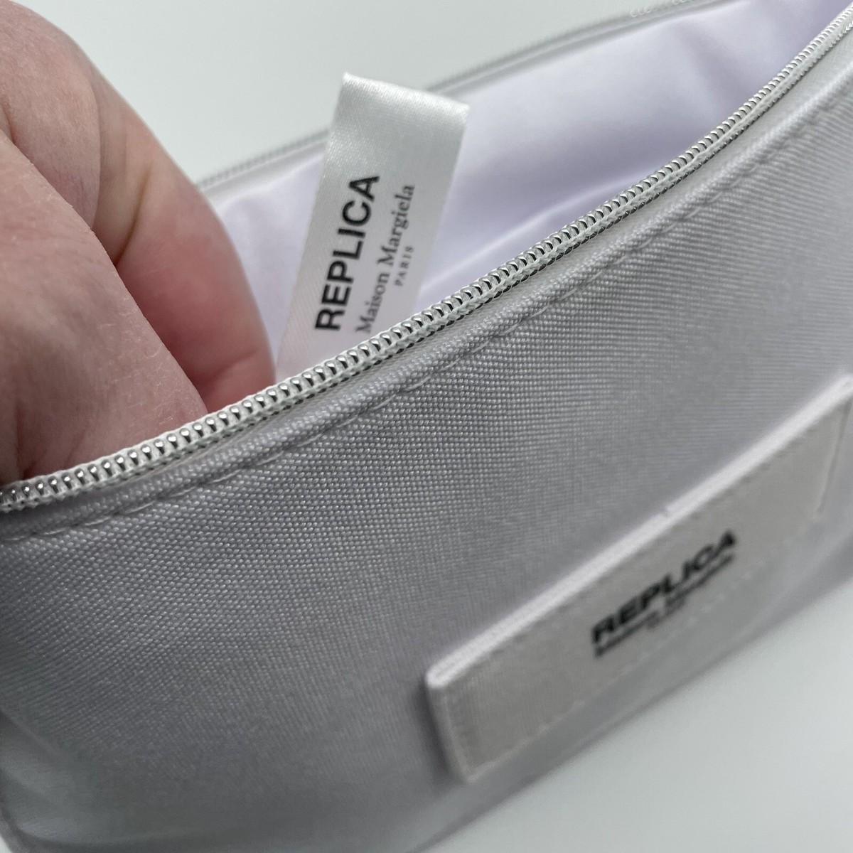 Replica Maison Margiela White Makeup Bag/Pouch L 8 1/2in H