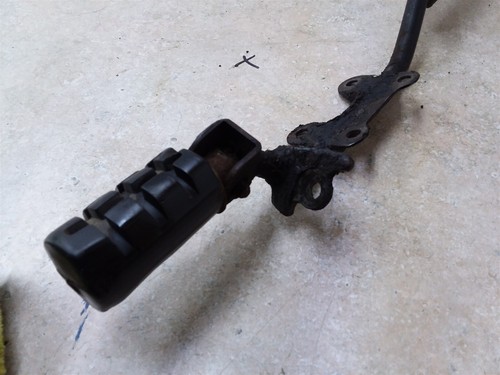 Kawasaki 90 MC1 Front Footpeg Bar Bracket 1974 1975 PA AP-431 - Foto 7 di 7
