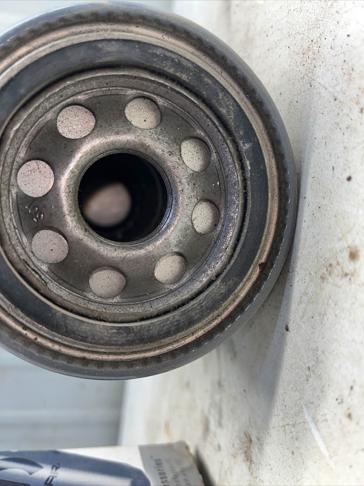 Mopar OEM Engine Oil Filter MO-285 Part #0508 3285 AA001