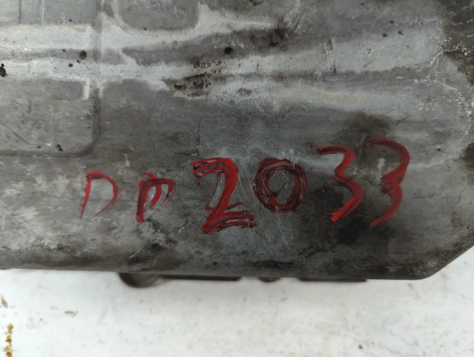 Ford Taurus 2000-2001 cárter de aceite del motor QHCH5 Foto 4 de 4