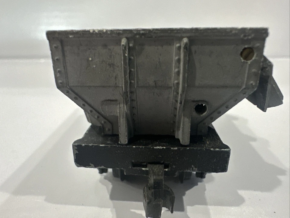 Vintage TTR Trix Dump Car Made In England 2axle 4 Wheel - Image 2 of 4