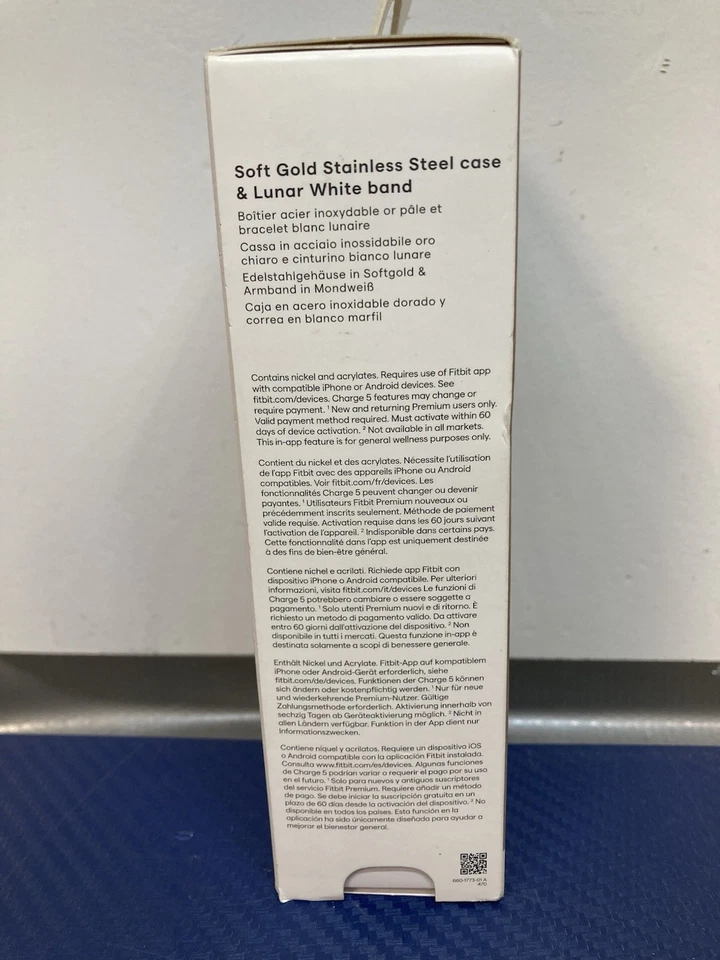 Fitbit Charge 5 Rastreador Avanzado de Ejercicio y Salud - Dorado Suave con Blanco Lunar  Foto 3 de 4