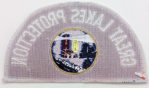 Great Lakes Protection Patch Lighthouse Tree Rock Shoreline Sew-On Badge Maroon - Picture 2 of 2