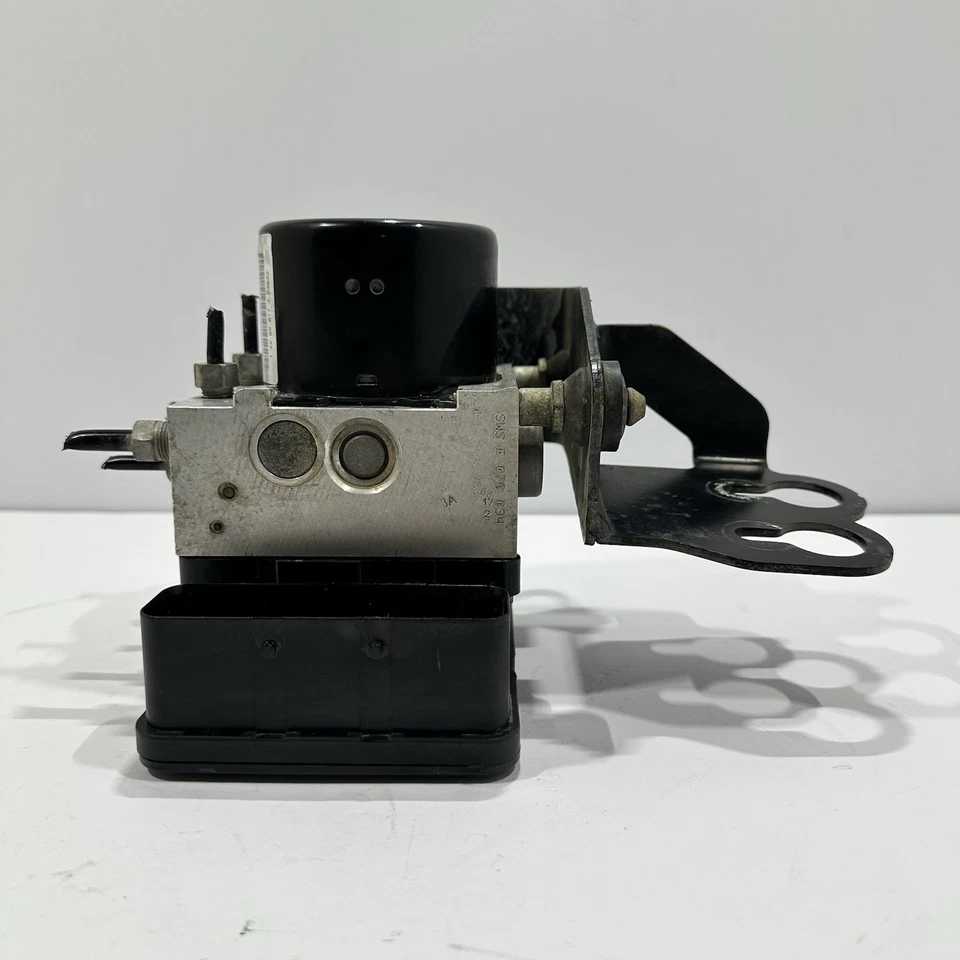 Módulo de control de bomba de freno ABS 2010-2013 Jeep Patriot Compass 68091115AD OEM Foto 4 de 4