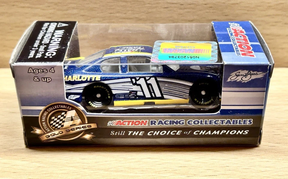 1:64 DIECAST ACTION RACING LEE PETTY #11 NHOF 2011 11 FUSIÓN Foto 4 de 4