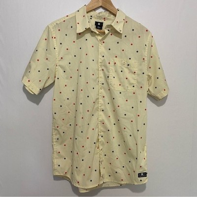 DC Skate Shirt Mens Medium Yellow Star Print Streetwear Casual Top Shortsleeve