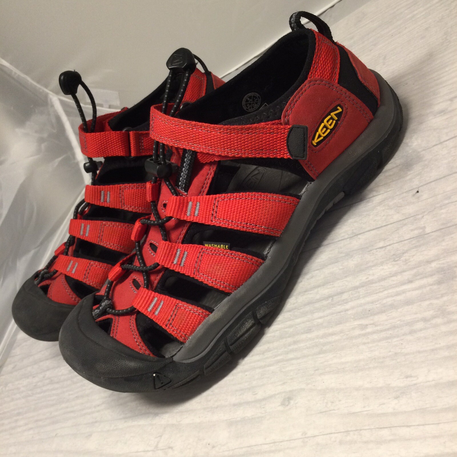 Sandali scarpe da donna Keen taglia 6 bordeaux rosso Newport H2 outdoor escursionismo acqua