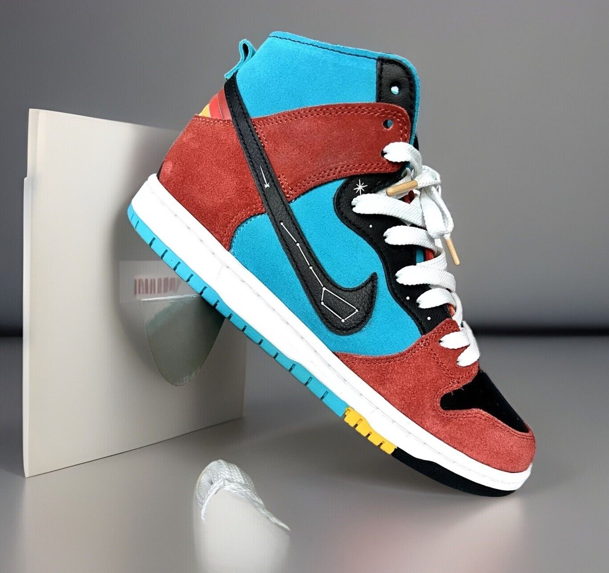 Nike SB Dunk High Di'orr Greenwood Navajo Arts Size 8.5 Nike SB Dunk High Di'orr Greenwood Navajo Arts Size 8.5