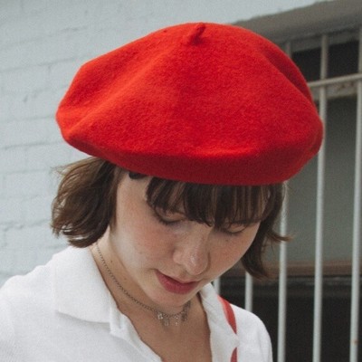 Brandy Melville red wool beret hat NWT 