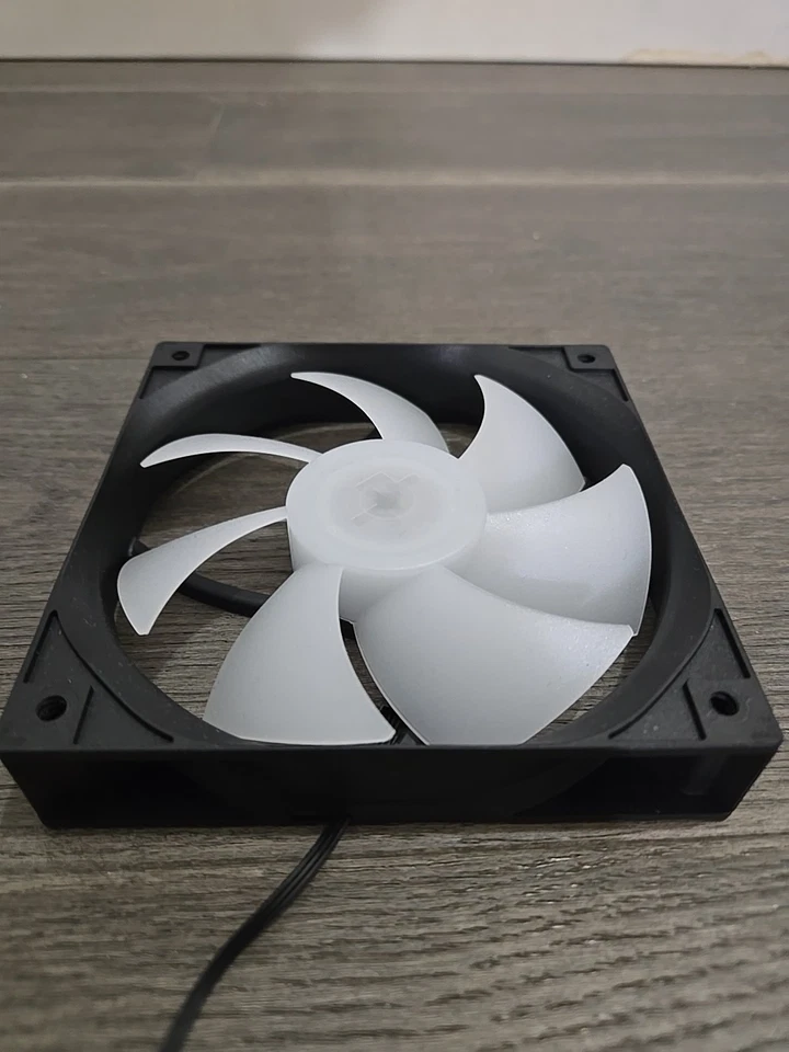Deepcool CC560 Case Fans *Blue* - Image 2 of 4