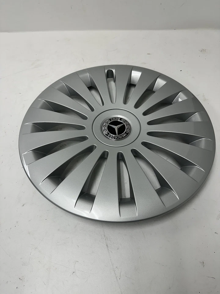 2016-2023 Mercedes-Benz Metris VAN 17" hubcap wheel cover - Image 4 of 4