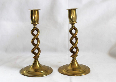 VTG Solid Brass Open Barley Twist Antique Pair Candlestick Holders 8  Tall