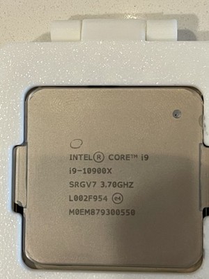 Intel Core i9-10900x 10core CPU with Noctua air cooler