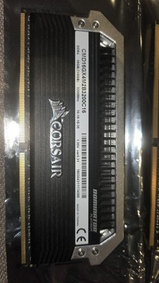Corsair Dominator Platinum DDR4 16GB RAM (2x8GB) 3200MHz