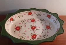 Temp-tations Seasonal 3-qt Scalloped Edge Oval Baker.