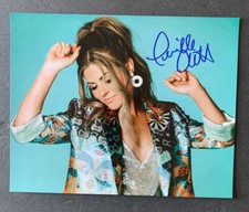 Sexy Country Star TENILLE ARTS  Signed 8x10 Photo Autographed Hot Like That