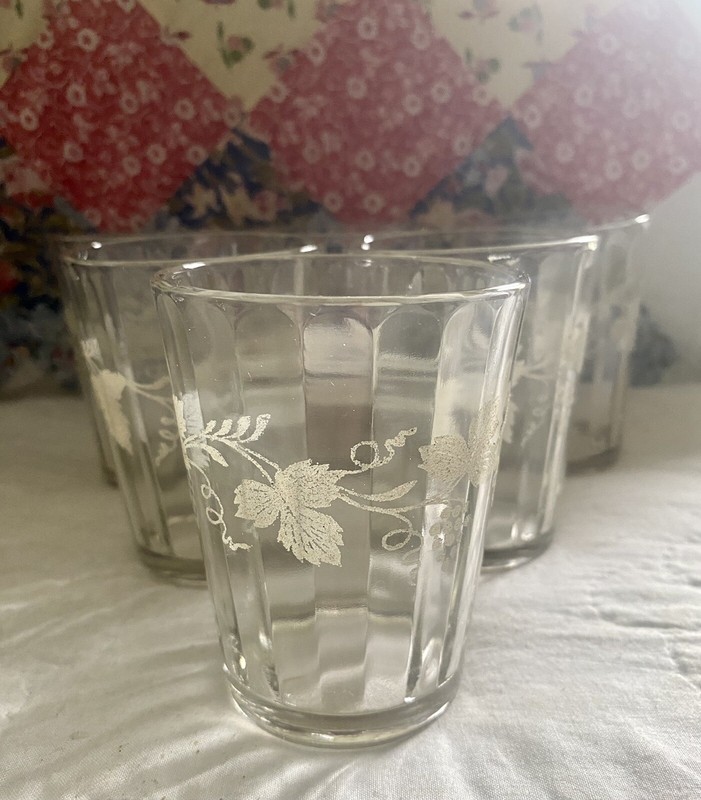 Vintage Bartlett Collins frosted “Grapevine” juice glasses, set of 6. Excellent!