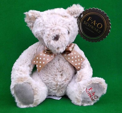 F. A. O. SCHWARZER WEICHER PLÜSCHTEDDYBÄR MIT ETIKETT.