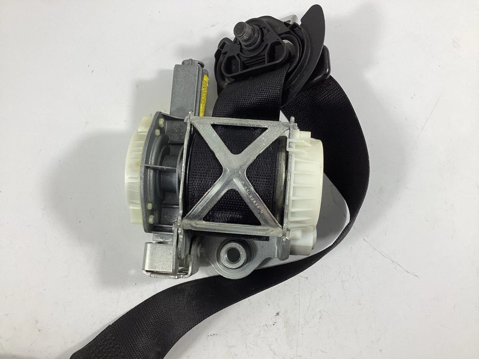 Cinturón de seguridad delantero derecho Mercedes-Benz C300 C250 2008-2014 negro OEM. Foto 4 de 4