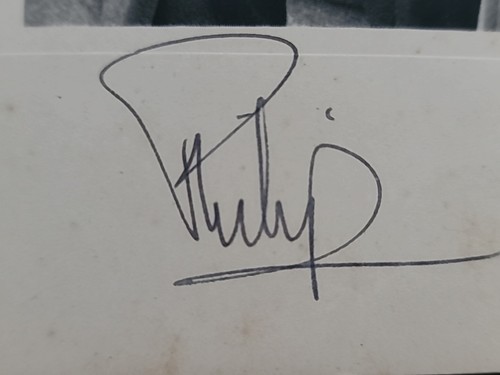 1955 Reine Elizabeth II Signé Royal Carte Photo Document Royalty Prince Philip - Photo 17 sur 24