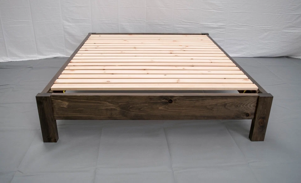 Farmhouse Rustic Platform 床 - 特大号/实木/现代/美国制造/免运费 — 第 2/4 张图片