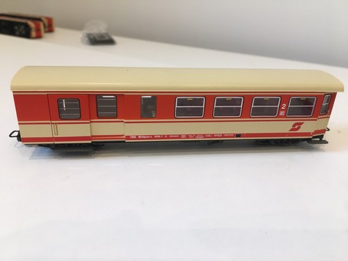Roco H0e Schmalspur: 34002, Personenwagen der Mariazellerbahn, 1/3