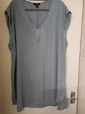 Lovely Light Weight Pale Blue Top with Font Zip From New Look Size 26 Worn Once - Image 1 of 4