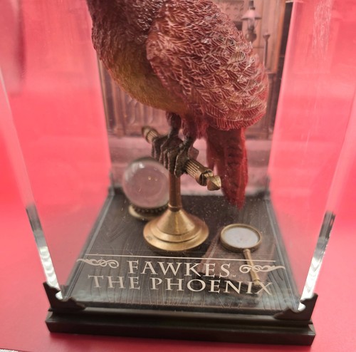 Harry Potter Magical Creatures No. 8 Fawkes the Phoenix Figure Noble Collection - Picture 5 of 9