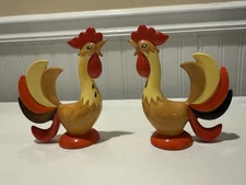 VINTAGE 1960 HOLT HOWARD PAIR ROOSTER SALT & PEPPER SHAKERS