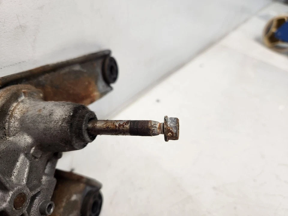 Motor limpiaparabrisas trasero Toyota Prius II (VIN DU) 2012-15 Foto 2 de 4