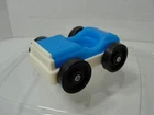 VINTAGE FISHER PRICE PLAY FAMILY Parking Garage 930 **BLUE CAR** LITTLE PEOPLE