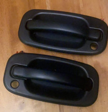 Exterior Door Handle Front Left  Right Pair with Key Hole  for 1999-2007 Chevy