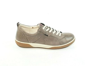 ecco chase sneaker
