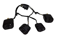 02 03 04 05 06 125 Envoy trailblazer Tahoe suburban audio control switch Assembl