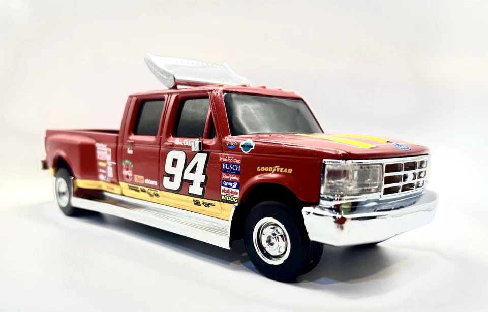 Ford F 350 NASCAR 1996 serie Platinum - Bill Elliott #94 McDonalds diecast 1:24 Foto 3 de 4
