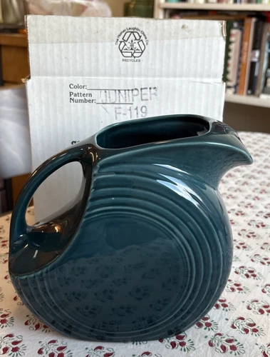 Fiesta Disc 67 oz Large Disc Disk Pitcher with Box - Juniper - 2000-2001