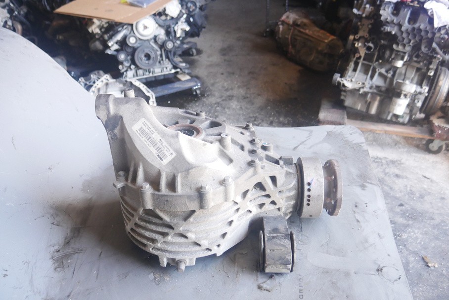 Maserati Ghibli 2014-2017 Rear Differential P/N 670030134